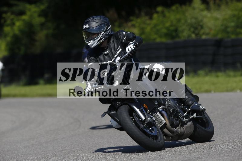 /Archiv-2024/29 12.06.2024 MOTO.CH Track Day ADR/Gruppe blau/66